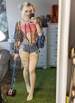 Luxlo Cosplay - Harley Quinn Selfies