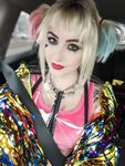 Luxlo Cosplay - Harley Quinn Selfies