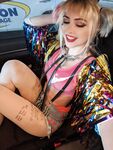 Luxlo Cosplay - Harley Quinn Selfies