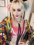 Luxlo Cosplay - Harley Quinn Selfies