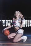 Luxlo Cosplay - Lola Bunny