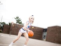Luxlo Cosplay - Lola Bunny