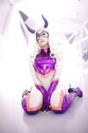 Luxlo Cosplay - Mount Lady
