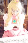 Luxlo Cosplay - Peach