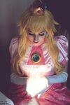 Luxlo Cosplay - Peach