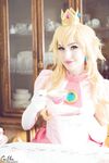 Luxlo Cosplay - Peach