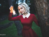 Luxlo Cosplay - Sabrina