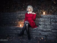 Luxlo Cosplay - Sabrina