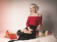 Luxlo Cosplay - Sabrina