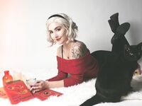 Luxlo Cosplay - Sabrina