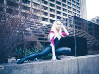 Luxlo Cosplay - Spider Gwen