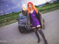 Luxlo Cosplay - Starfire