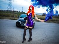 Luxlo Cosplay - Starfire