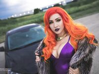 Luxlo Cosplay - Starfire