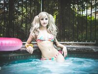 Luxlo Cosplay - Swim Ann