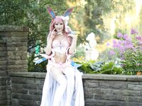 Luxlo Cosplay - Sylveon