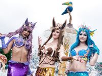 Luxlo Cosplay - Vaporeon