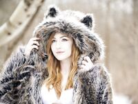 Luxlo Cosplay - Winter Wolf
