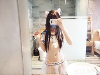 Loli V-string and Uniform