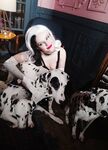 Cruella de Vil from 101 Dalmatians (by Lada Lyumos)