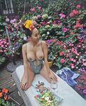 Honey-ying thai whore in england