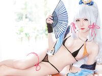 Sallydorasnow  / Iamdorasnow AYAKA