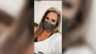 QueenTots (hottotrottots )