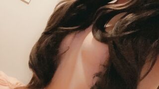 strawbeariemilkk in bed