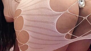 Qtbunn showing off her butt plug