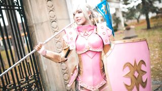 Luxlo Cosplay - Effie