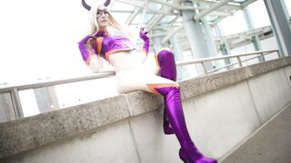 Luxlo Cosplay - Mount Lady