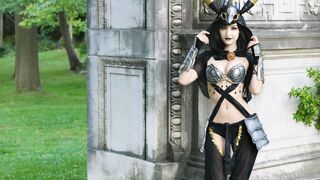 Luxlo Cosplay - Umberon