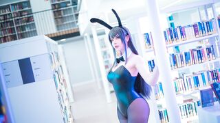 Saya The Fox - Sakurajima Mai